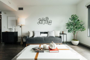 Hollywood Designer Apartment